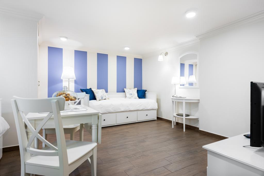 P&J Luxury Apartments Cracóvia Exterior foto